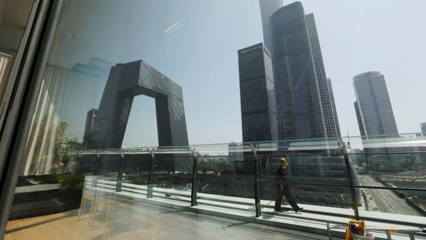 China H1 revenue from govt land sales down 31.4% y/y China H1 revenue from govt land sales down 31.4% y/y