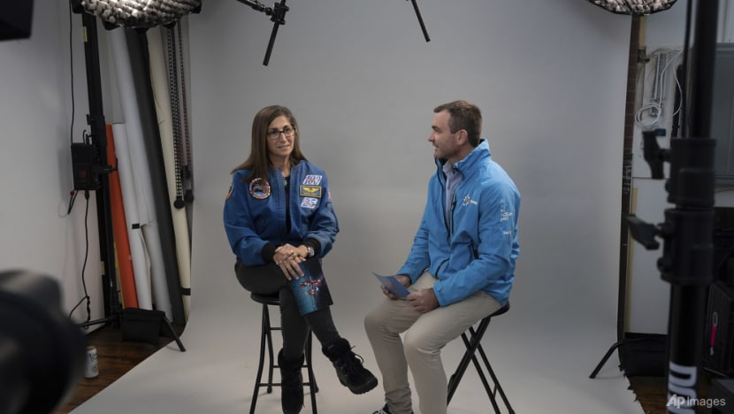 Ex-astronaut Stott helps amplify ocean racing team's message Ex-astronaut Stott helps amplify ocean racing team's message