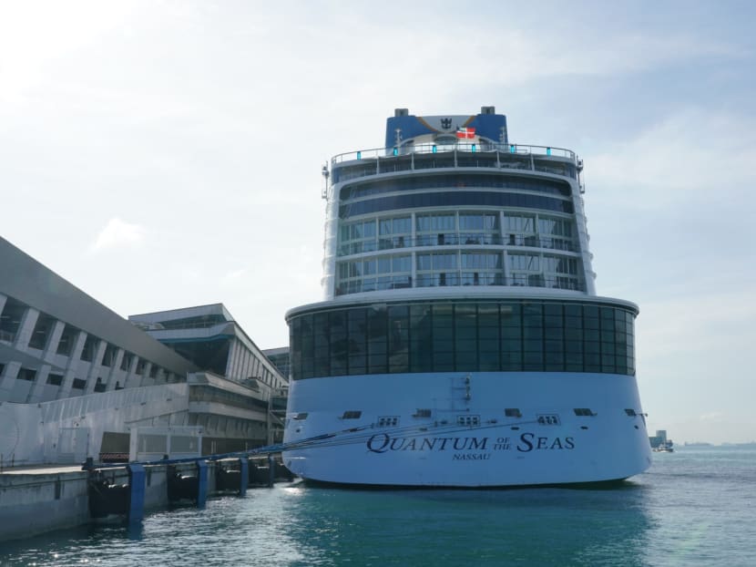 A cruise to nowhere carrying a passenger who has Covid-19 returned to Singapore on the morning of Dec 9, 2020 for passengers to disembark and receive medical support if necessary. A cruise to nowhere carrying a passenger who has Covid-19 returned to Singapore on the morning of Dec 9, 2020 for passengers to disembark and receive medical support if necessary.