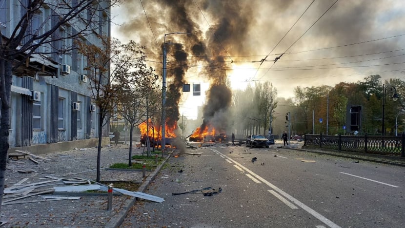 Loud blasts rock Kyiv city centre Loud blasts rock Kyiv city centre