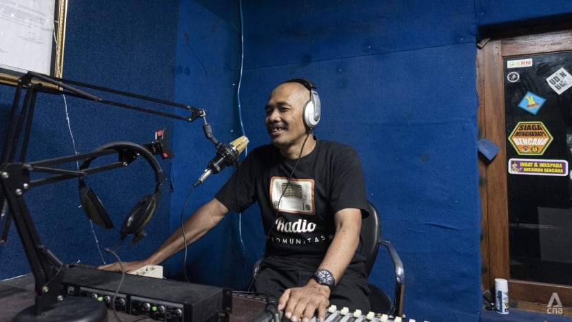 Hot rocks, smouldering ash: Community radio a vital source of information around Indonesia’s Mount Merapi