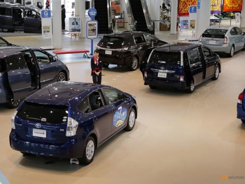 Japan's car sales slump, heightens chance of Q1 economic contraction