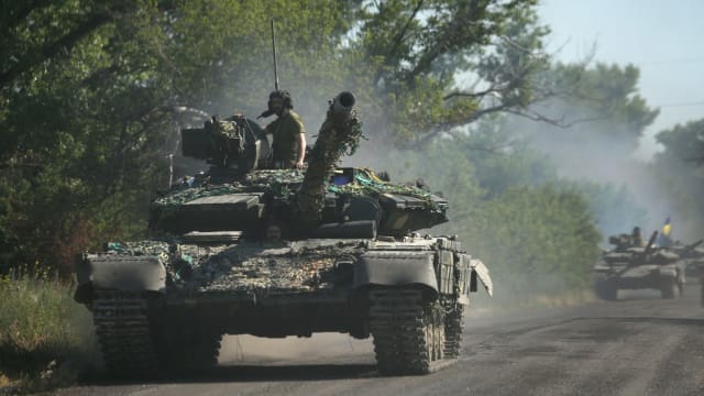 乌克兰炮击俄罗斯边境地区 炸毁弹药库