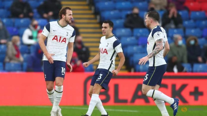Spurs and Liverpool held, Leicester close in Spurs and Liverpool held, Leicester close in