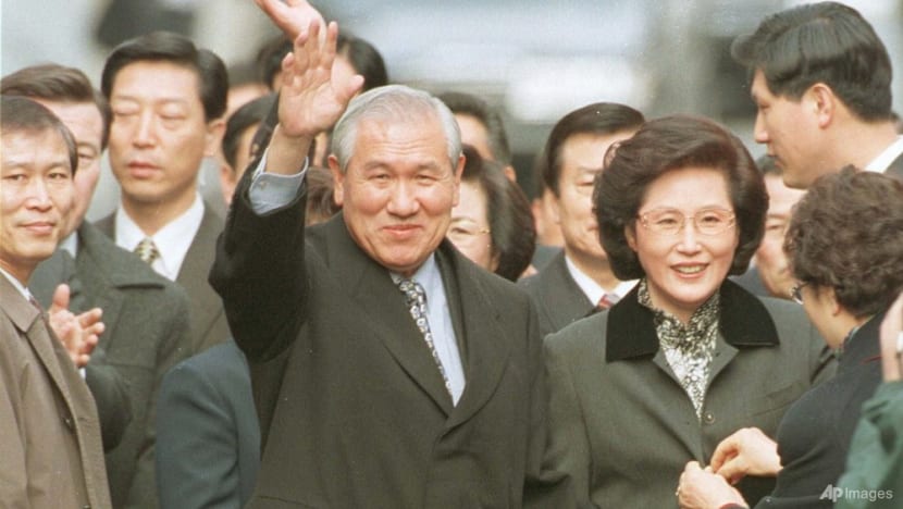 South Korea's former president Roh Tae-woo dies at 88 South Korea's former president Roh Tae-woo dies at 88
