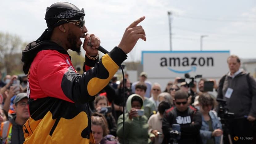 US judges leery of fired Amazon organiser's race bias claims US judges leery of fired Amazon organiser's race bias claims