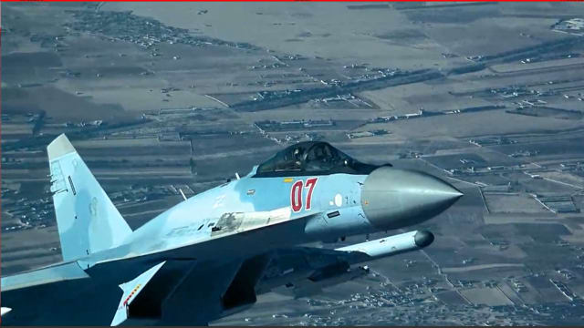 俄罗斯战斗机在叙利亚 击中美国一架无人机