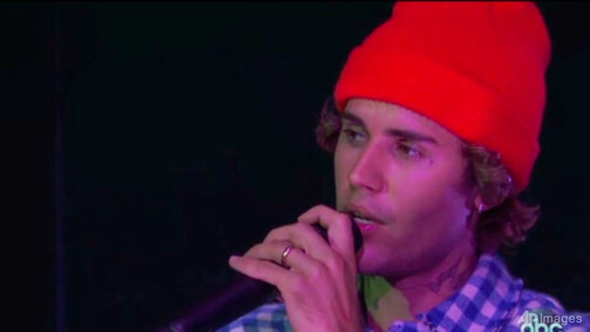 justin-bieber-teams-up-with-london-healthcare-workers-for-charity-song