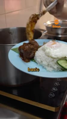 Owners of Mdm Lim Nasi Lemak learnt and refined their recipe from YouTube!? Link in bio to read more
 
📍 Madam Lim’s Nasi Lemak
44 Holland Dr,
Holland Drive Market & Food Centre,
#02-01, S270044
 
https://tinyurl.com/mr2mmhtb