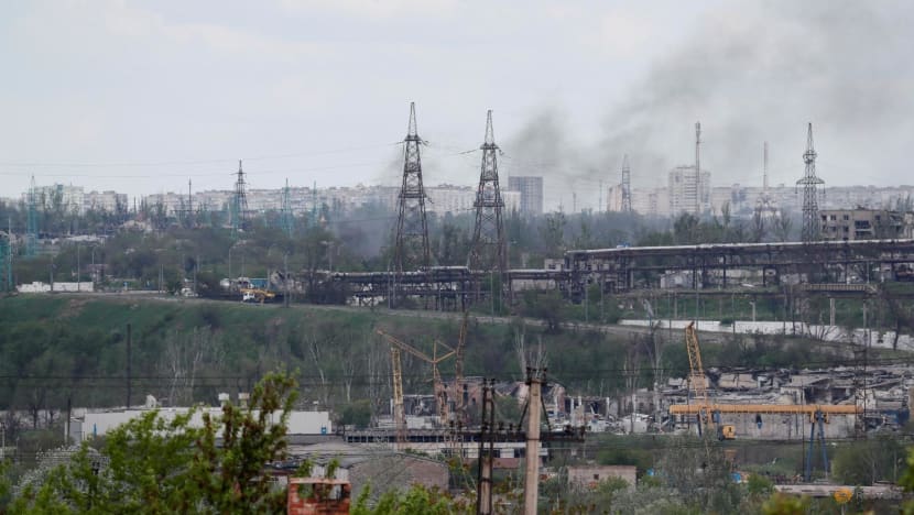 Ukrainian defenders emerge from Mariupol ruins to uncertain fate as siege ends Ukrainian defenders emerge from Mariupol ruins to uncertain fate as siege ends