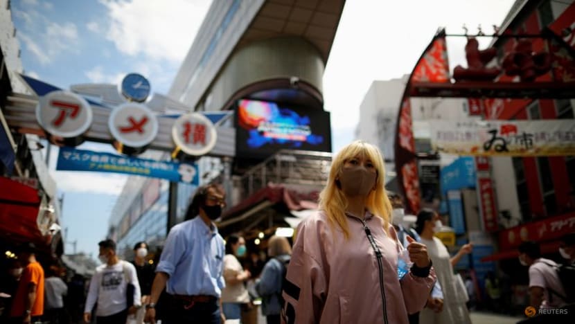 Japan consumer confidence rises in Oct - govt Japan consumer confidence rises in Oct - govt
