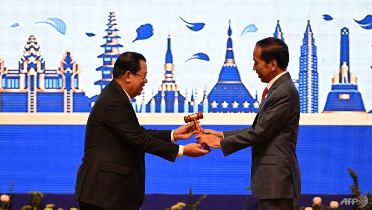 Komentar: Pengalihan tongkat estafet ASEAN dari Kamboja ke Indonesia