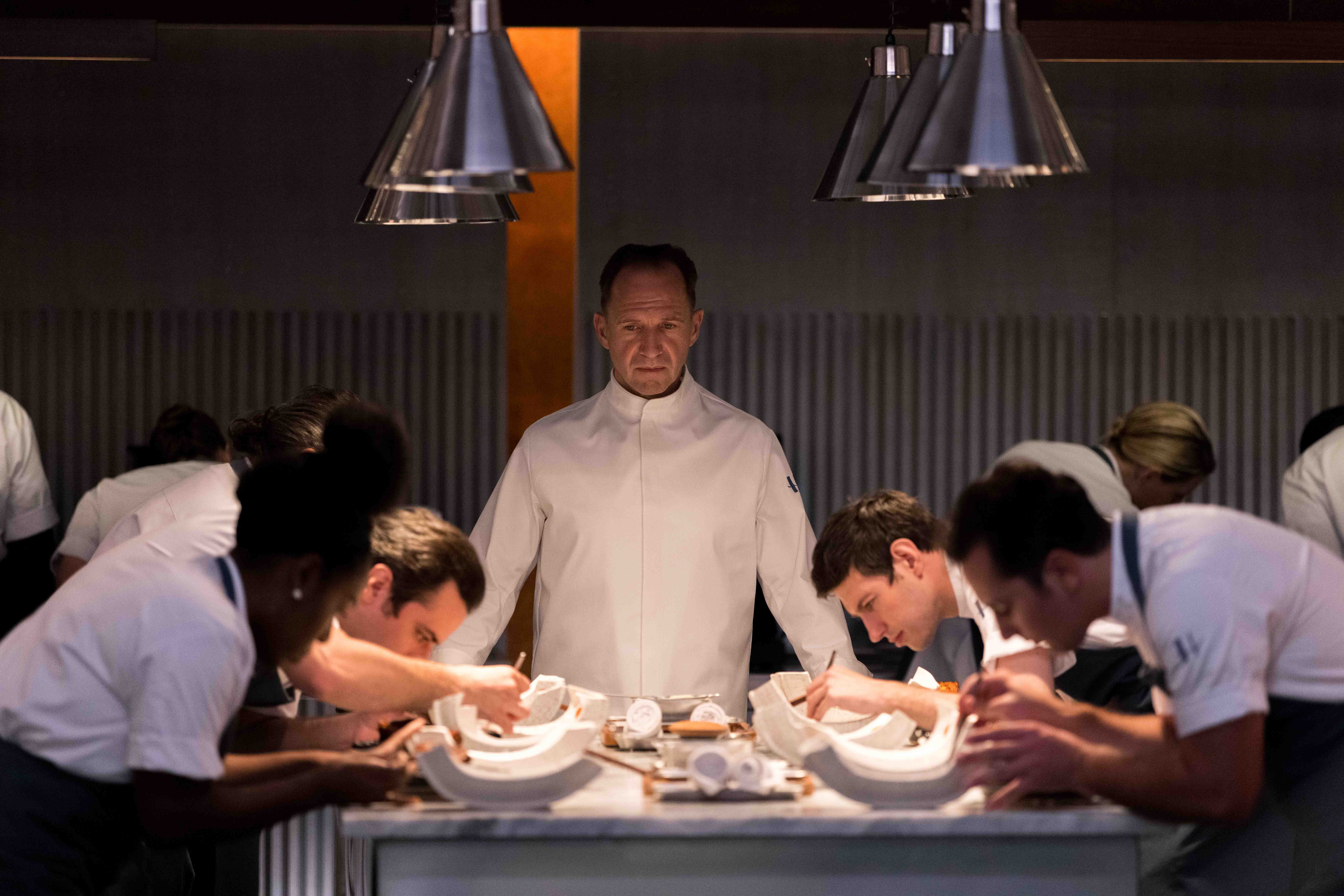  The Menu Review: The Ralph Fiennes-Starring Culinary Horror Is Tasty & Nasty