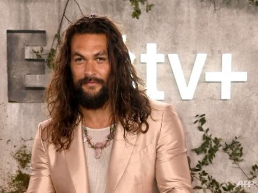 Aquaman star Jason Momoa spends time off work to visit children's hospital Aquaman star Jason Momoa spends time off work to visit children's hospital
