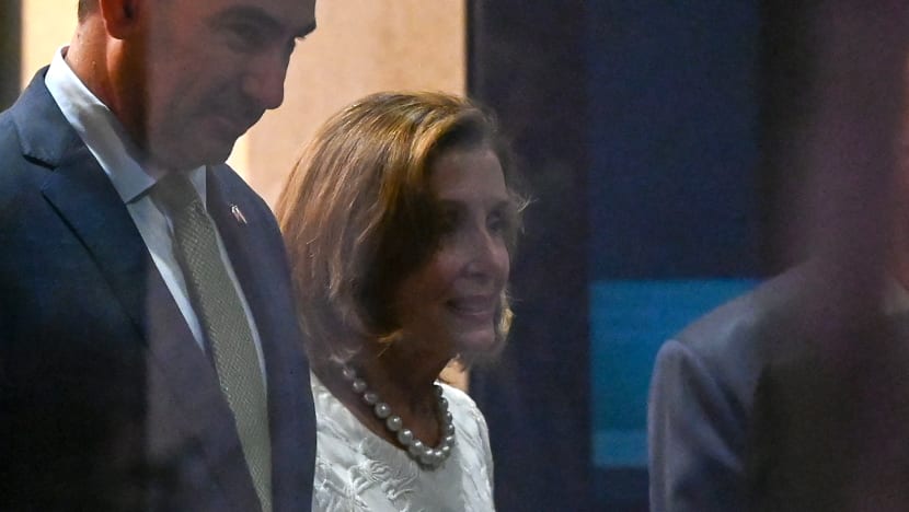 Pelosi berangkat dari Tokyo; gulung lawatan ke Asia Pelosi berangkat dari Tokyo; gulung lawatan ke Asia