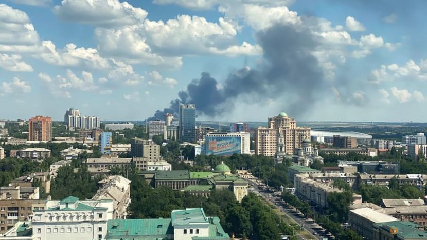 Russia shells Ukraine's Donetsk after seizing Luhansk region