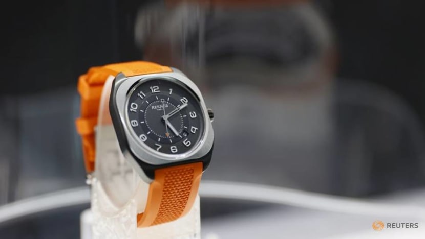 Swiss watchmakers go digital to show off new products, revive sales Swiss watchmakers go digital to show off new products, revive sales