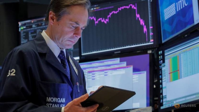 Dow slumps again to finish worst week since October 2008 Dow slumps again to finish worst week since October 2008