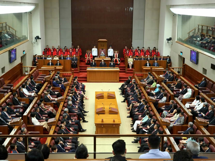 Deputy Prime Minister Teo Chee Hean told Parliament on Oct 1, 2018 that political office-holders received a national bonus that ranged between 3.4 and 4.9 months each year, for the period from 2013 to 2017. Deputy Prime Minister Teo Chee Hean told Parliament on Oct 1, 2018 that political office-holders received a national bonus that ranged between 3.4 and 4.9 months each year, for the period from 2013 to 2017.