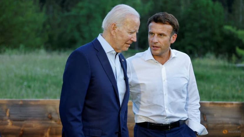 Macron tells Biden that UAE, Saudi can barely raise oil output Macron tells Biden that UAE, Saudi can barely raise oil output