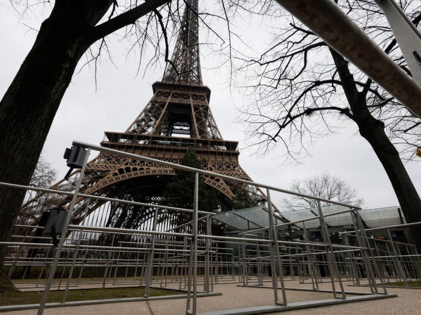 Eiffel Tower closed for third day as strike hardens TODAY