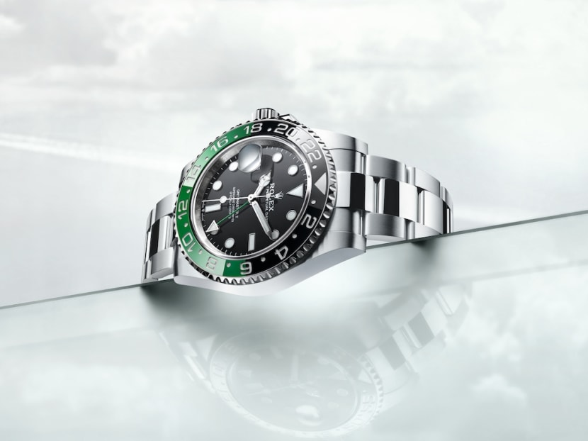 Rolex releases bi-colour green and black GMT-Master II specially for lefties Rolex releases bi-colour green and black GMT-Master II specially for lefties
