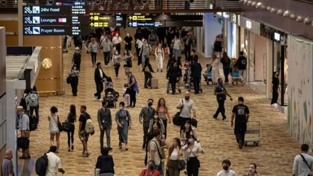 中国旅客“报复性出游” 新中免签措施料带动需求