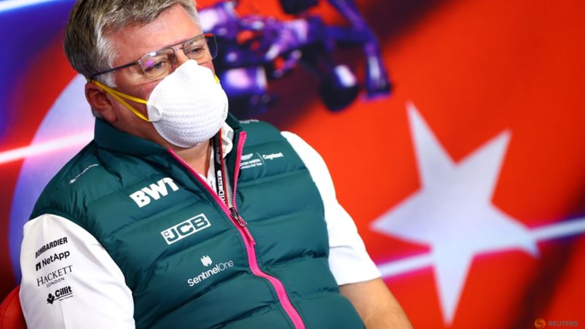 Motor racing – Aston Martin’s Szafnauer grilled about possible Alpine move