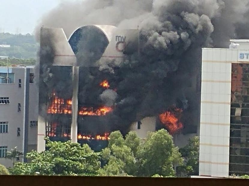 Huge fire breaks out at CK Building in Tampines