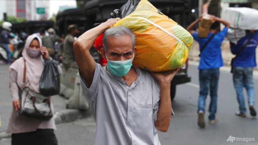 Indonesia economy shrinks for fourth straight quarter Indonesia economy shrinks for fourth straight quarter