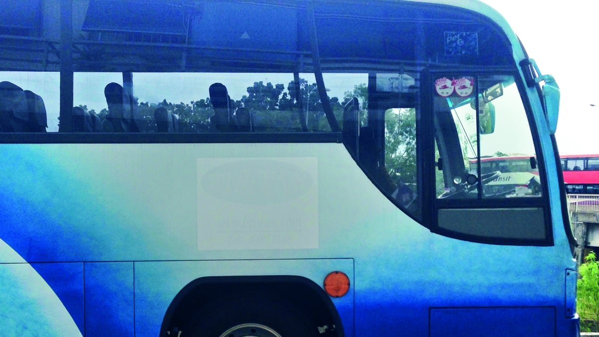 Bus company in incident that sparked riot keeps low profile - TODAY