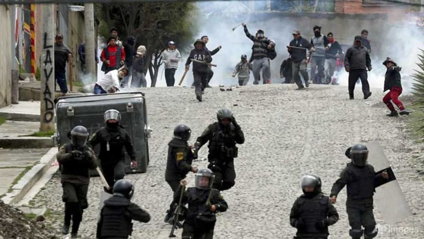 Power vacuum in Bolivia as Morales calls on opposition to ensure calm Power vacuum in Bolivia as Morales calls on opposition to ensure calm