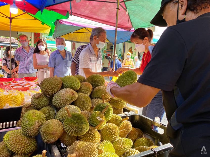Greater durian crop sees sellers lowering prices, giving them away for free Greater durian crop sees sellers lowering prices, giving them away for free