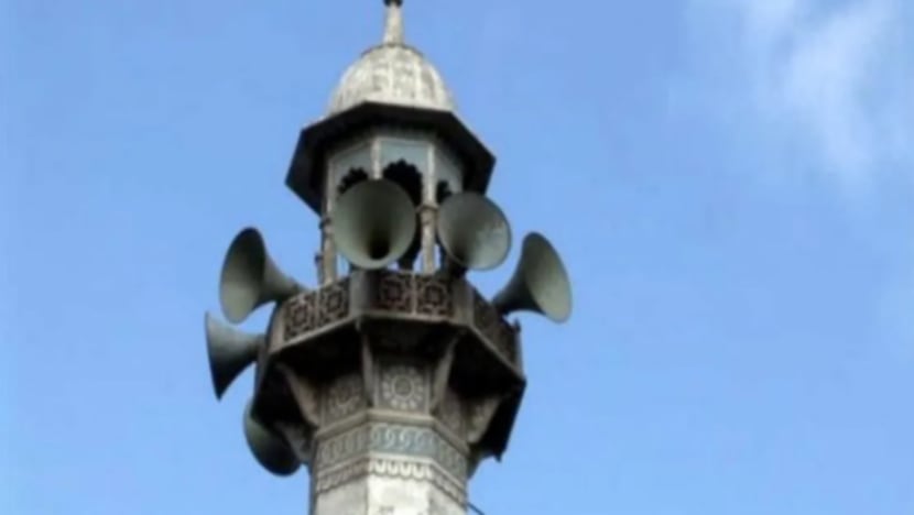 Bilal surau di Kota Bharu laung azan maghrib awal empat minit Bilal surau di Kota Bharu laung azan maghrib awal empat minit