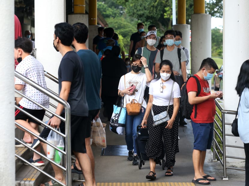 Singapore reports 9,042 new Covid-19 cases, 8 deaths 