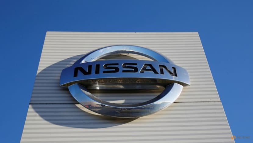 Nissan mulls taking up to 15% stake in Renault's planned EV unit - report Nissan mulls taking up to 15% stake in Renault's planned EV unit - report