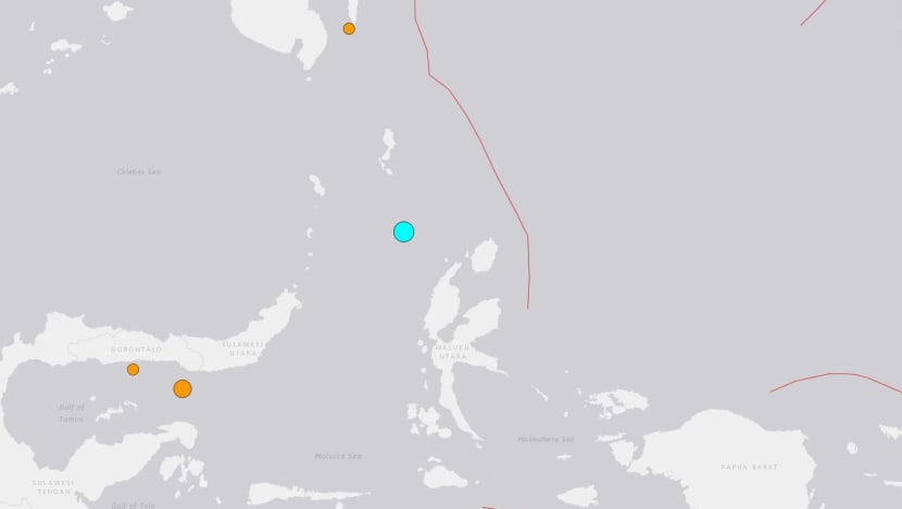 Magnitude 7 quake hits eastern Indonesia, tsunami warning lifted Magnitude 7 quake hits eastern Indonesia, tsunami warning lifted