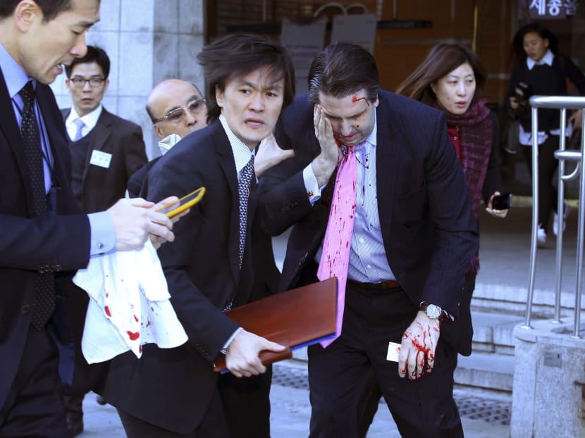 US Ambassador to South Korea attacked by man with knife