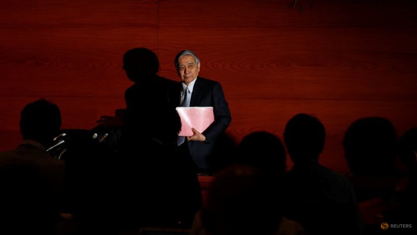 BOJ's Kuroda vows easy policy as wage talks begin