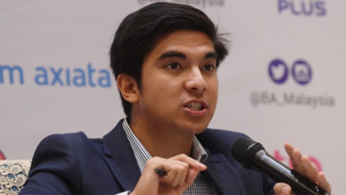 We Never Agreed On 2 Year Leadership Transition From Mahathir To Anwar Malaysian Youth Minister Cna