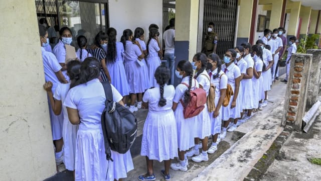 斯里兰卡缺纸 取消百万名学生考试