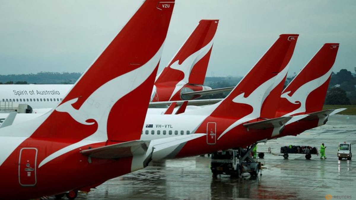 Qantas menunjuk CEO wanita pertama saat Alan Joyce bersiap untuk hengkang