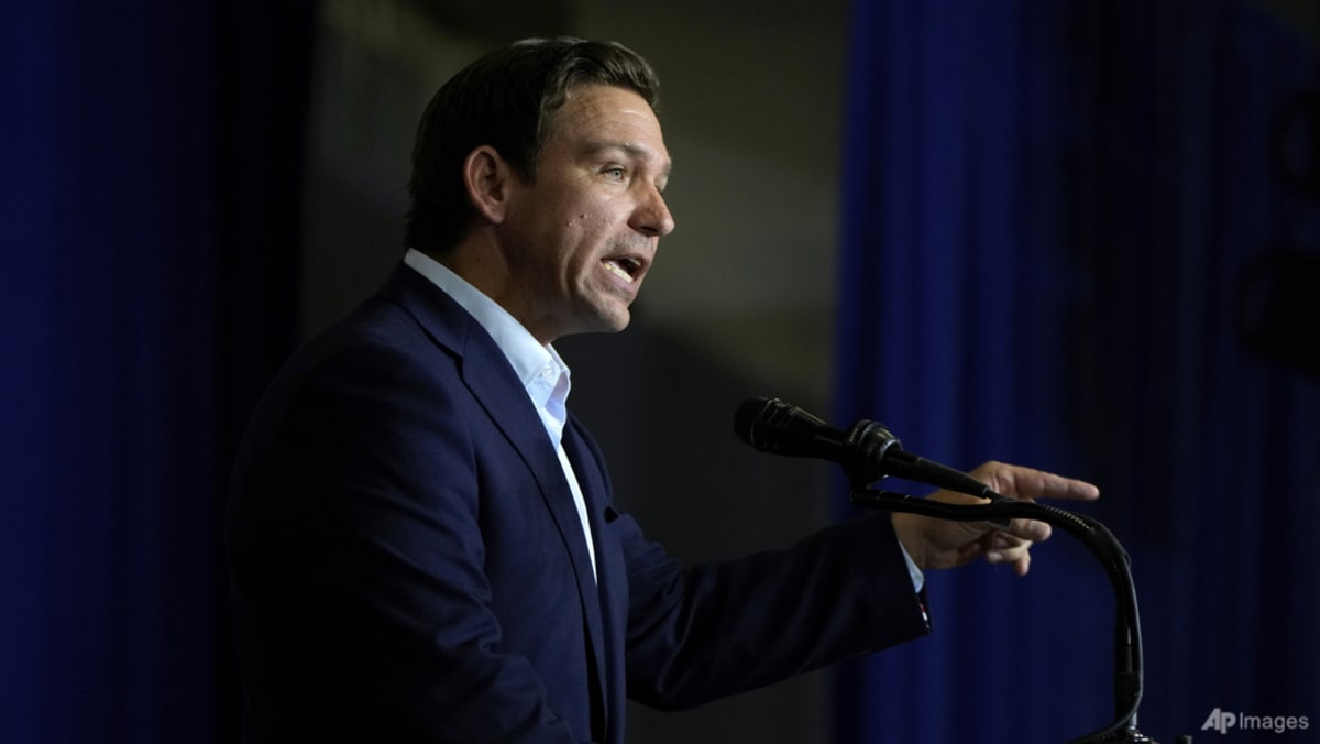 Republican Ron DeSantis, in need of a momentum shift, ousts campaign chief
