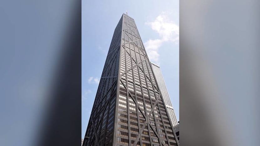 Lift with 6 people plunges 84 floors in Chicago skyscraper: Reports Lift with 6 people plunges 84 floors in Chicago skyscraper: Reports