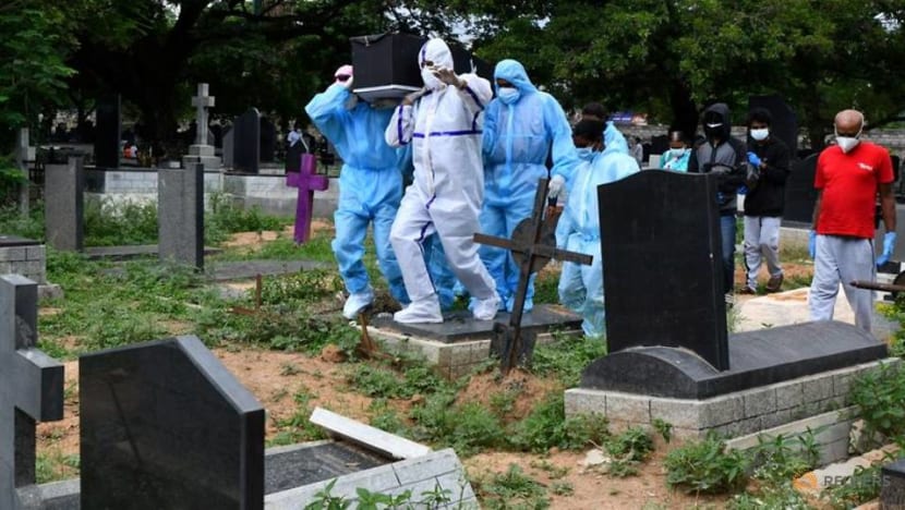 Braving COVID risks, Indian volunteers tend to the sick and the dead Braving COVID risks, Indian volunteers tend to the sick and the dead