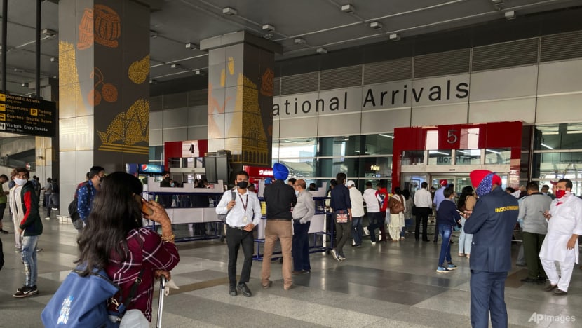 India to tighten COVID-19 testing for tourists amid new variant concerns India to tighten COVID-19 testing for tourists amid new variant concerns