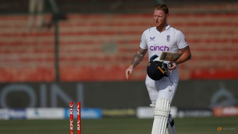 England want 'flat, fast' pitches for Ashes says Stokes England want 'flat, fast' pitches for Ashes says Stokes