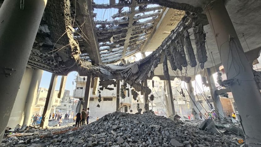 Hamas says it releases two female captives for health reasons