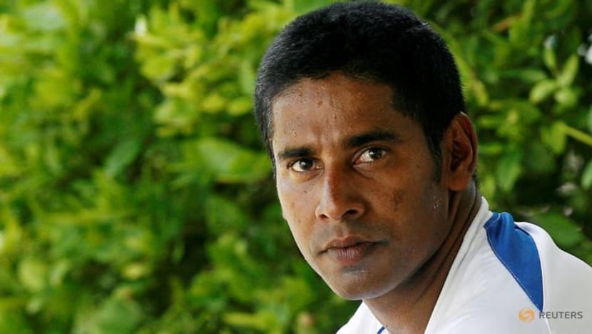 Cricket-Sri Lanka pace bowling consultant Vaas withdraws resignation