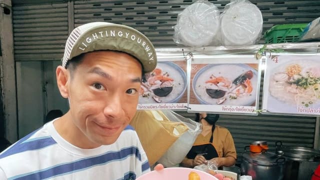 曼谷Pratunam街市美食　人气早餐不超过$2.70！